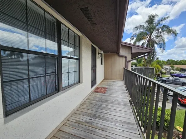 5361 Treetops Dr #201, Naples, FL 34113
