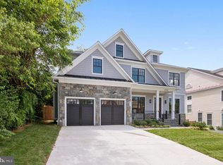 8710 Rayburn Rd, Bethesda, MD 20817