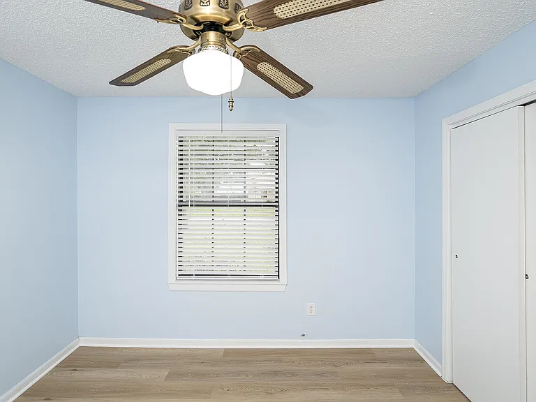 140 Bonita Rd — Photo 31