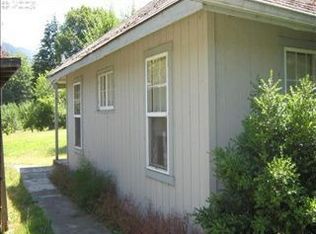 110 E Date St, Powers, OR