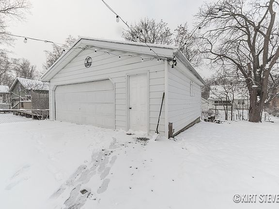 5th image of 2249 Collingwood Ave SW