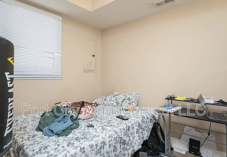 9 Yogurt Ln #4 — Photo 26