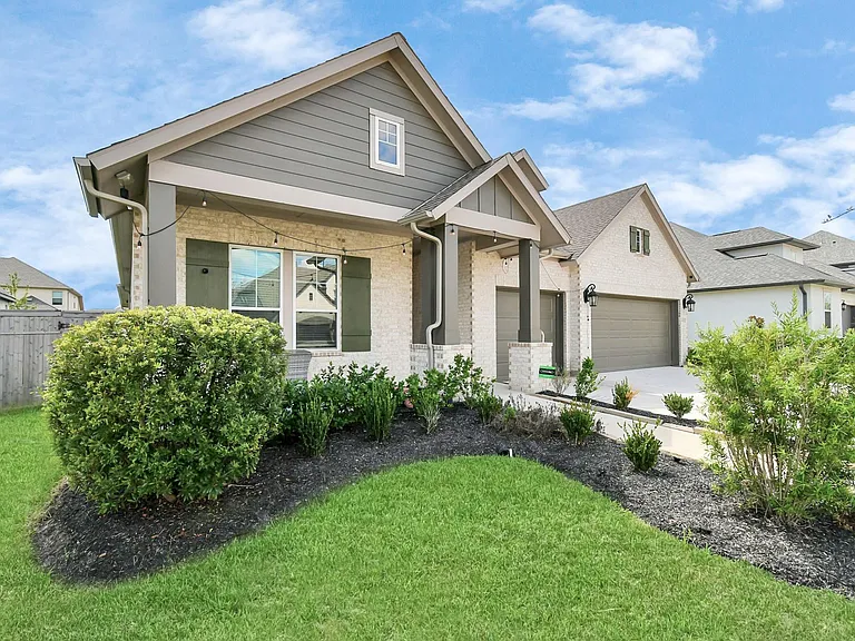 10002 Serenity Grove Dr — Photo 40