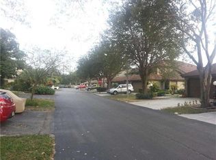 5087 Sesame St, Palm Beach Gardens, FL 33418