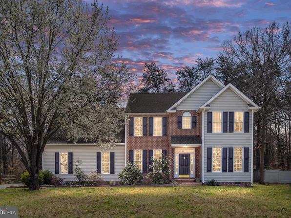 9 Quartz Cir, Fredericksburg, VA 22405