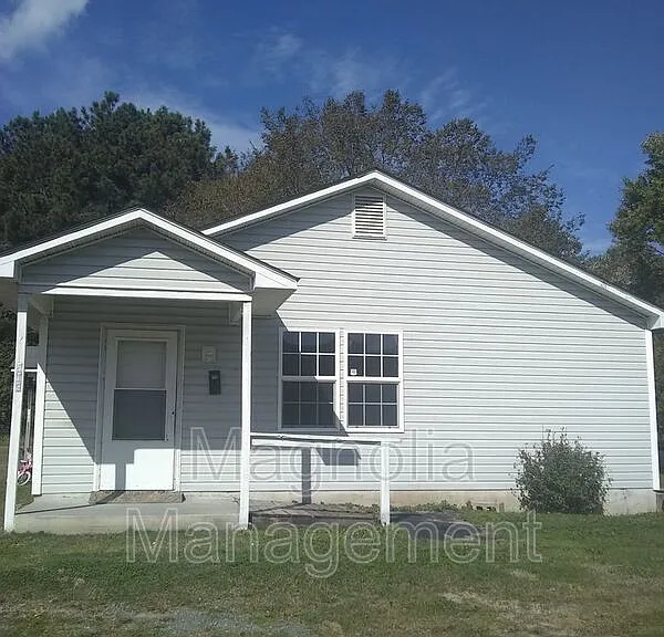 619 Alexander Ave — Photo 1