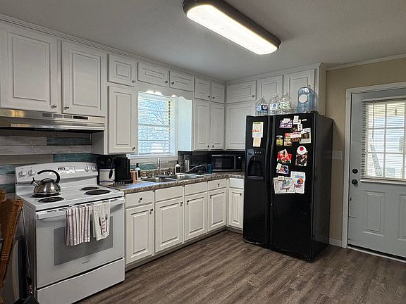 5th image of 60122 S Hatley Rd