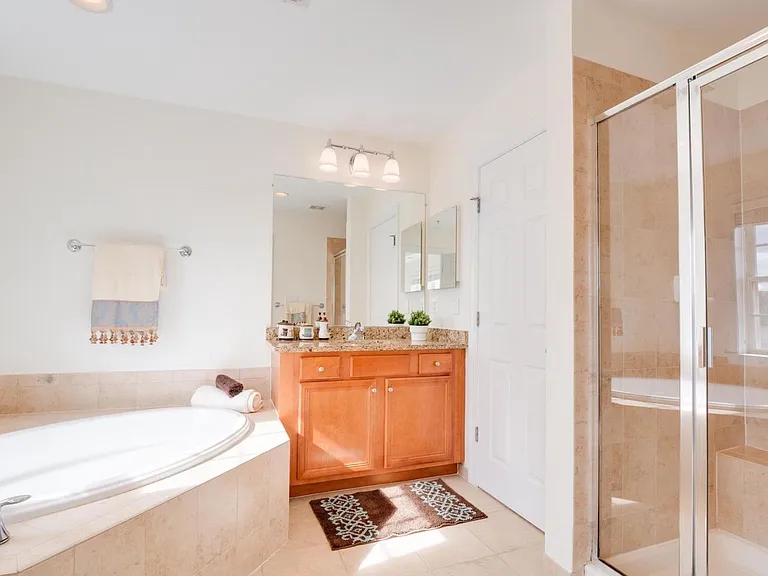 3510 Goddard Way — Photo 26