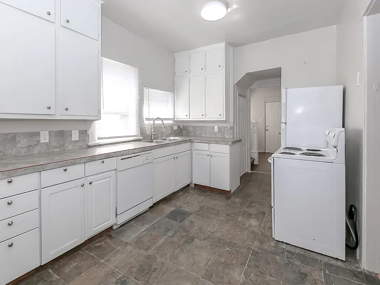 3719 S Thompson Ave #2 — Photo 6