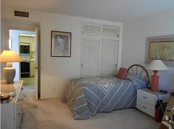 5th image of 3800 Galt Ocean Dr APT 1405