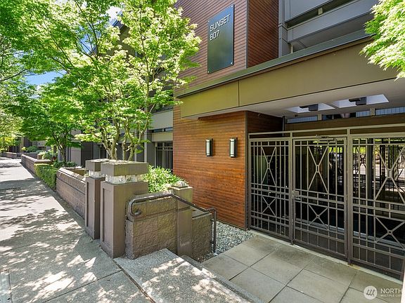 2nd image of 807 Lake Street S #100