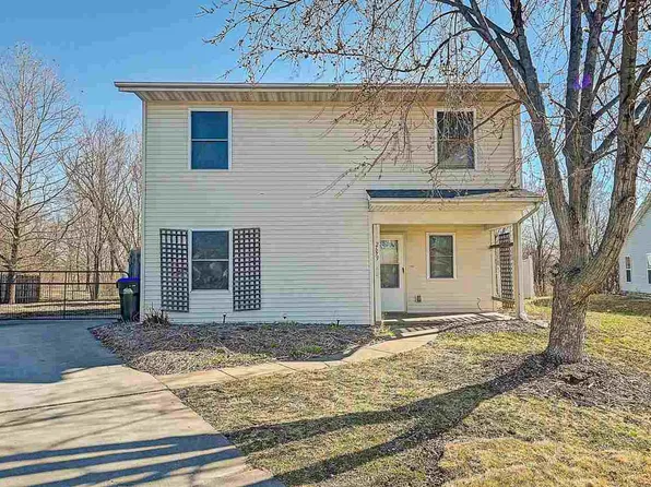 2679 Indigo Ct, Iowa City, IA 52240