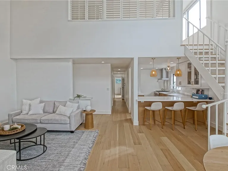 320 Marine Ave — Photo 15