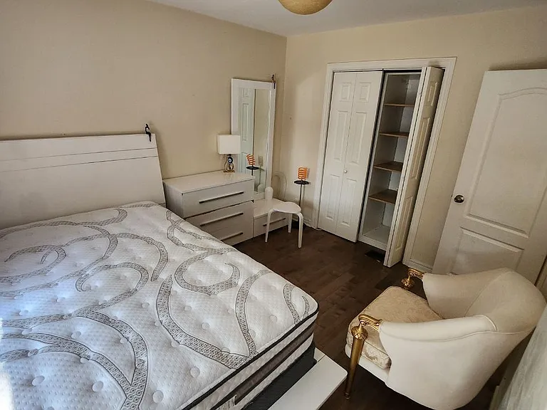 248 Blue Grass Blvd #MAIN FLR — Photo 10
