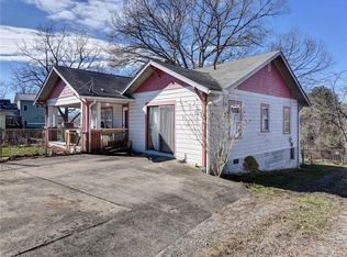 161 Virginia Rd, Black Mountain, NC 28711