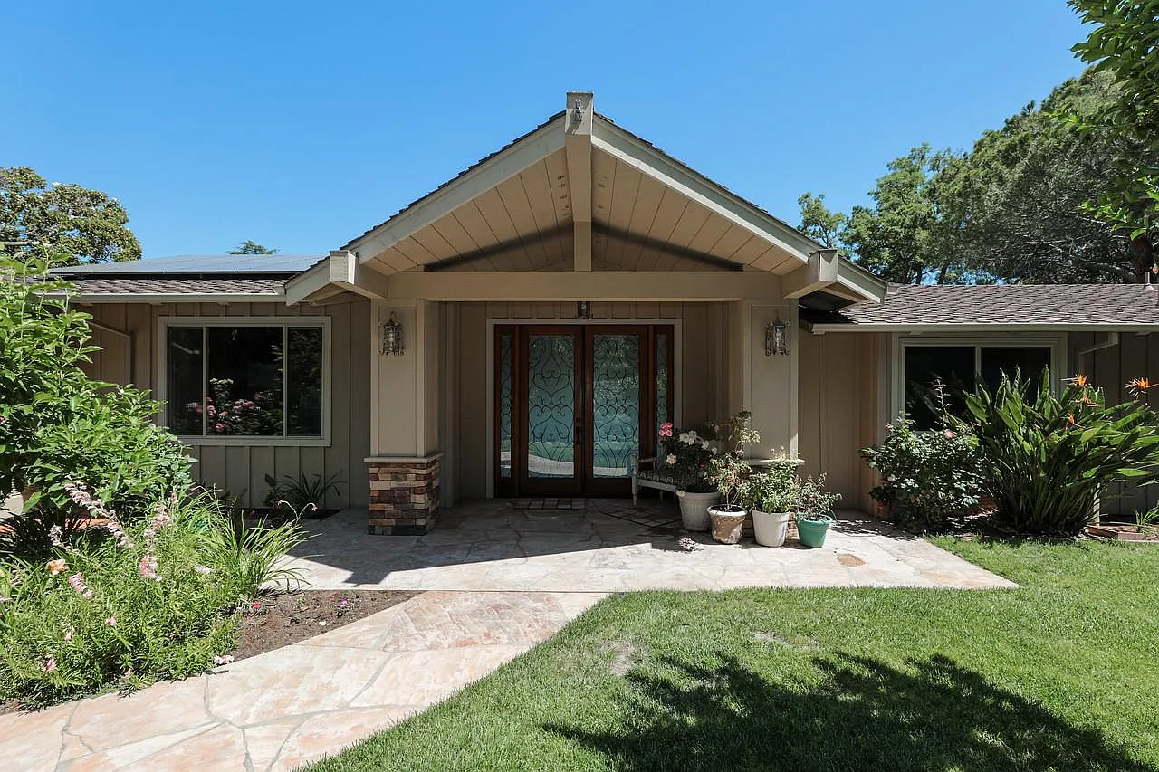 10311 Magdalena Rd photo 1