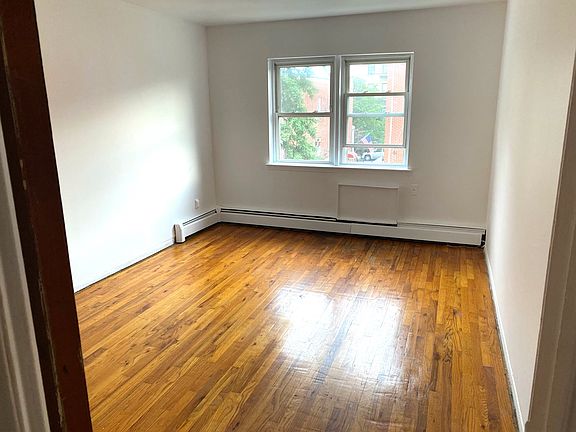 5th image of 1924 82nd St