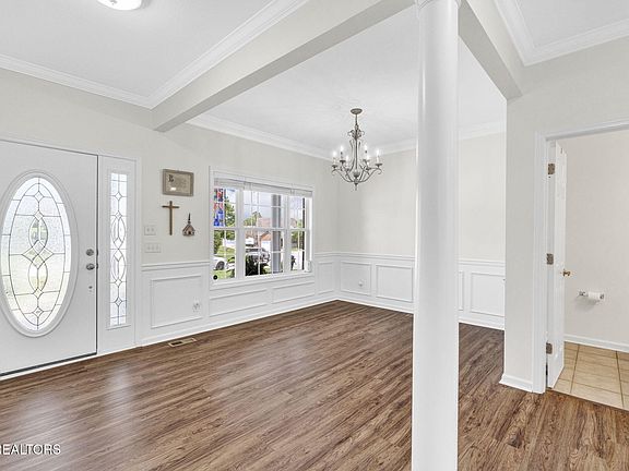 5th image of 4512 Everwood Oak Ln