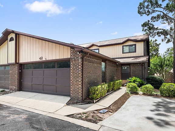 3rd image of 42 Hidden Cove Cir
