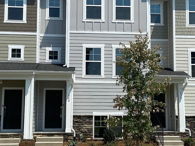 640 Gimari Dr — Photo 1