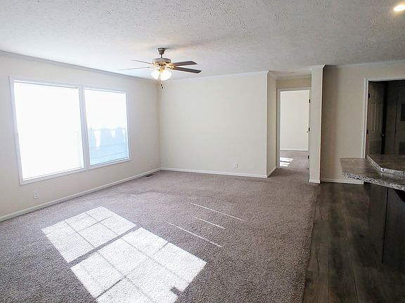 3rd image of 6154 Northwood Cir #418