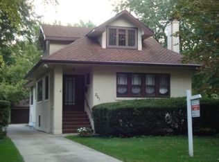 241 Lawton Rd, Riverside, IL 60546