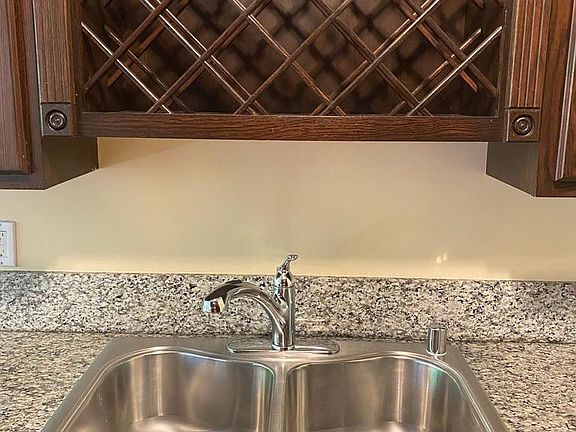 4th image of 3684 Watseka Ave #101