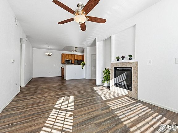 2nd image of 1425 Blue Sky Cir #15-105