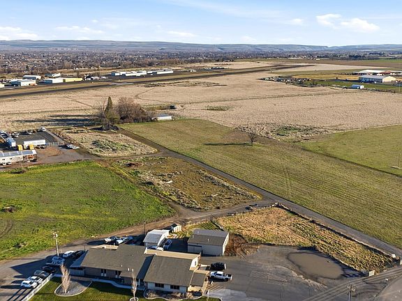 3rd image of E Airport Rd