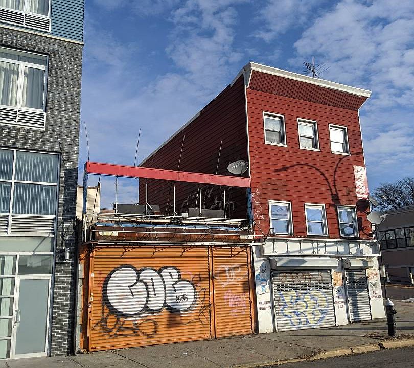 1st image of 6525 Queens Blvd