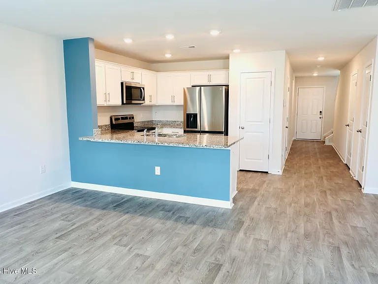 2109 Gracie Ln — Photo 6