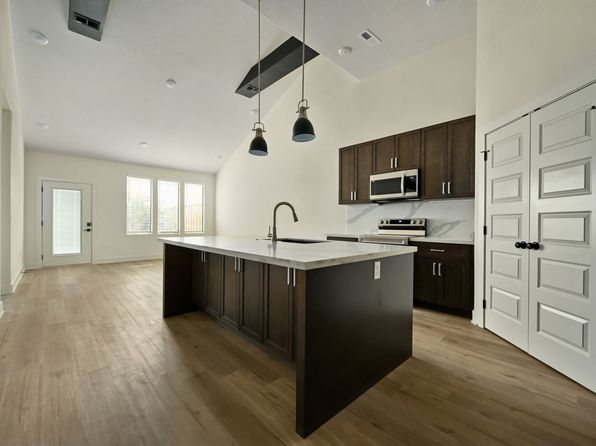 109 & 111 Amberwood Ct
