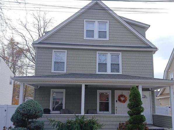 94 Underhill Avenue, Roosevelt, NY 11575