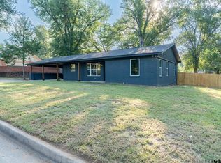 2922 W Azalea Dr, Tyler, TX 75701