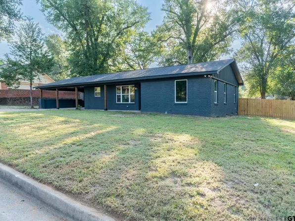 2922 W Azalea Dr, Tyler, TX 75701