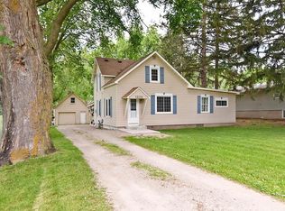 1202 Saint Paul Rd, Owatonna, MN 55060