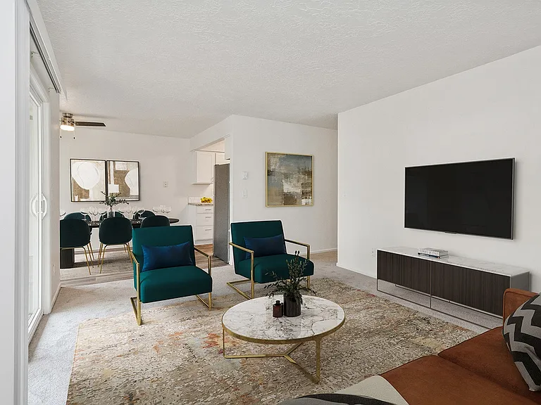 ReNew Murray Hill on Hall — Photo 3