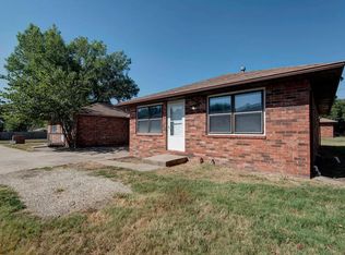 2751 E McDaniel St #B, Springfield, MO 65802