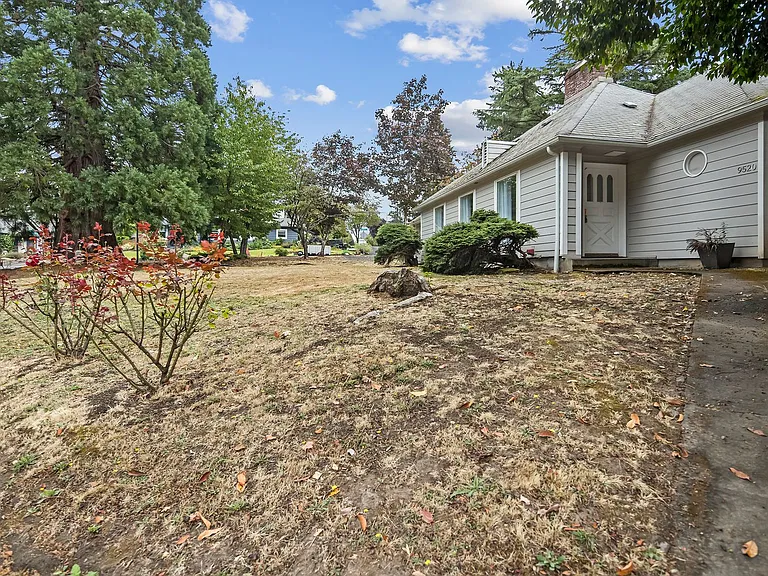 9520 SW Cypress St — Photo 41