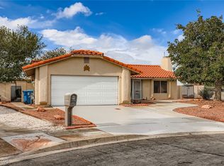 425 Woodridge Dr, Henderson, NV 89015