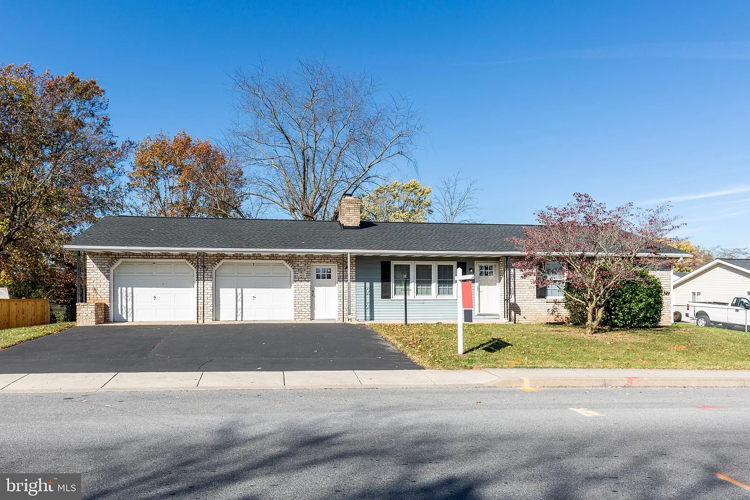11 Baumgardner Ave photo 1