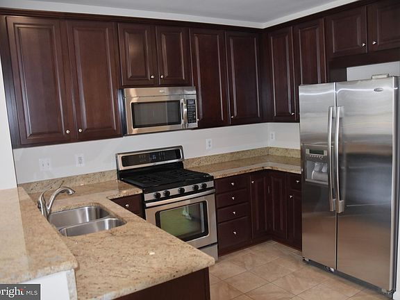 3rd image of 6233 Aster Haven Cir