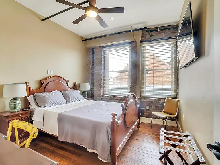 1617 Rossville Ave #2B — Photo 7
