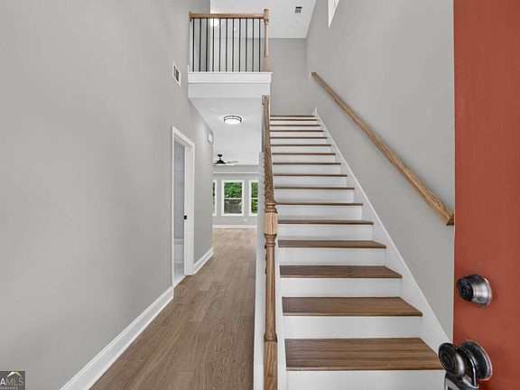 4th image of 1717 Hilton Ridge Ct