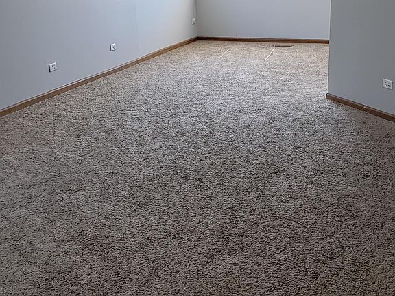 5th image of 136 Stockton Dr