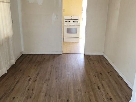 3rd image of 1820 I Ave