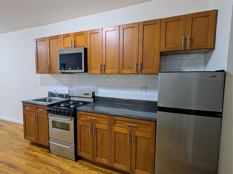1st image of 236 E 80th St APT 4