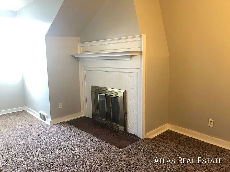 1516 N Cascade Ave #8