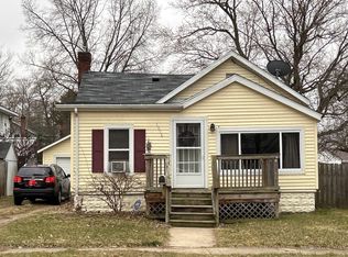 1016 Sycamore St, Niles, MI 49120