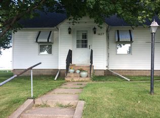 1427 1st Ave, Gibbon, MN 55335